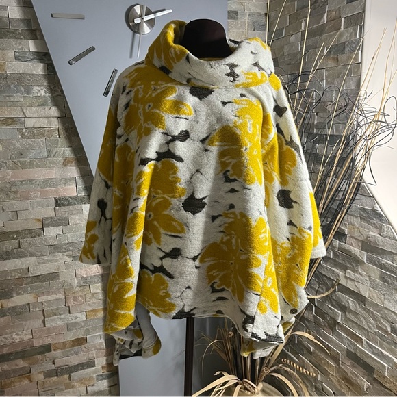 Anthropologie Saturday Sunday yellow floral bohemian poncho turtleneck sweater - Picture 4 of 10